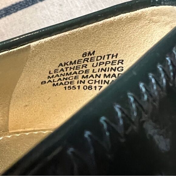 Anne Klein NEW!! Green Leather, Slip On, Peep Toe, Chunky Heel. WMN 6M - Picture 4 of 6